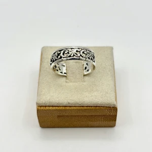 Серебряное кольцо с узором
